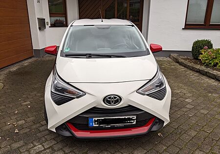 Toyota Aygo (X) Aygo (X) 1,0-l-VVT-i Team Deutschland Team D...