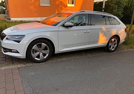 Skoda Superb 2.0 TDI SCR 140kW DSG Style Combi Style