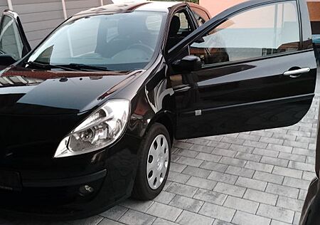 Renault Clio Exception 1.2 16V TCE Eco2 Exception
