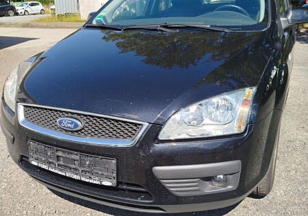 Ford Focus 1.6 Ghia
