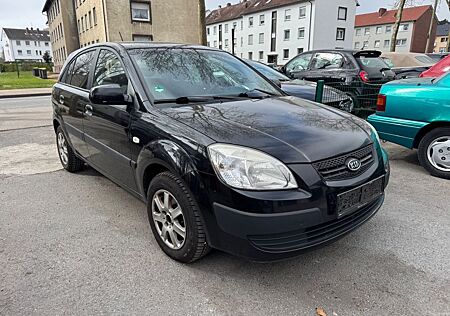 Kia Rio 1.5 CRDi EX