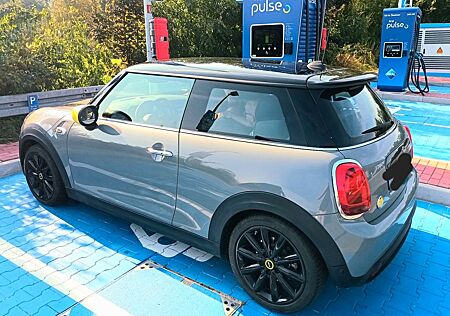 Mini Cooper SE Trim M Garantie