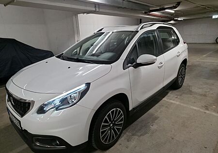 Peugeot 2008 Signature BlueHDi 100 Signature