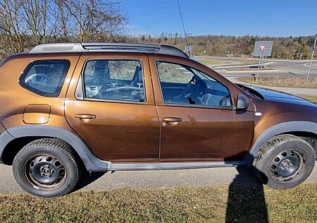 Dacia Duster I Laureate 4x4 WR+SR Klima AHK 1.Hand