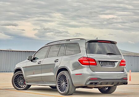 Mercedes-Benz GLS 63 Mercedes-AMG 4MATIC+ Mercedes-AMG
