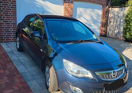 Opel Astra 1.4 ecoFLEX - TÜV bis 06.2027