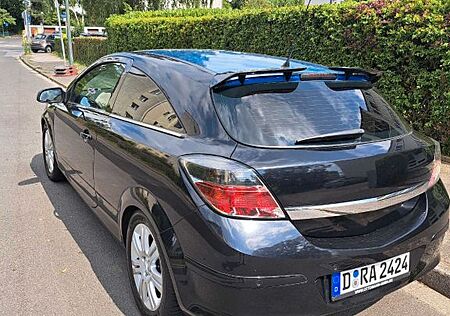 Opel Astra GTC 1.4