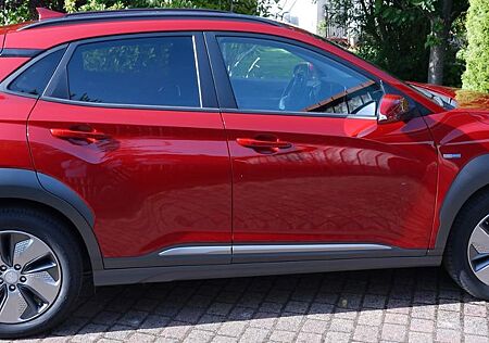 Hyundai Kona Elektro 150kW Style (Batterie Zertifikat)
