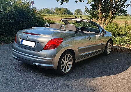 Peugeot 207 TÜV NEU!!! 207CC 150THP Roland Garros