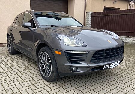 Porsche Macan S