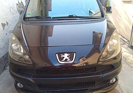 Peugeot 1007 Sport 110 2-Tronic Sport