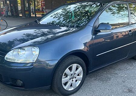 VW Golf Volkswagen 1.4 LPG TÜV NEU TOUR