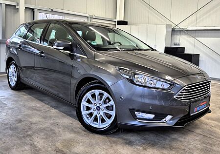 Ford Focus Turnier Titanium|KAMERA|SITZHEIZUNG|NAVI