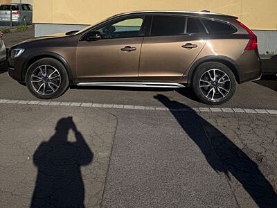Volvo V60 Cross Country D3 -