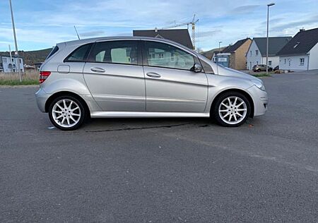 Mercedes-Benz B 200 CDI -
