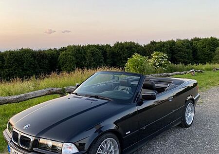 BMW 320i E36 Cabrio