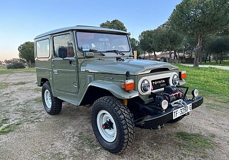 Toyota Land Cruiser BJ40