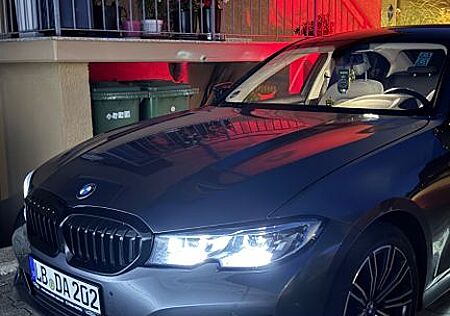 BMW 320d Sport Line Automatik Sport Line