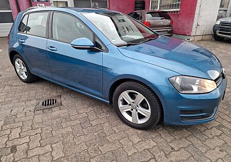 VW Golf Volkswagen VII Lim. Comfortline BMT