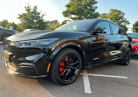Ford Mustang Mach-E AWD