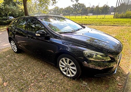 Volvo V40 D3 LINJE YOU! LINJE YOU!