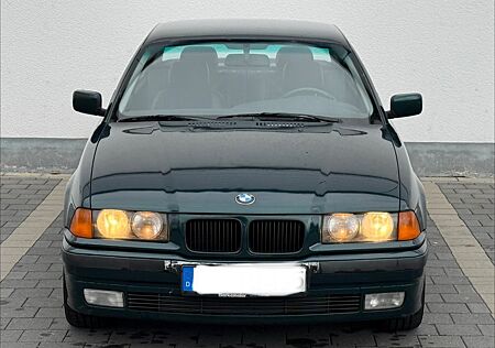 BMW 328i Coupe