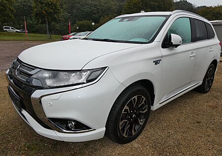 Mitsubishi Plug in Hybrid Outlander Plug-in Hybrid Outlander PLUG-IN HYBRID 4WD Top
