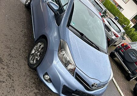 Toyota Yaris 1,33-l-Dual-VVT-i Club