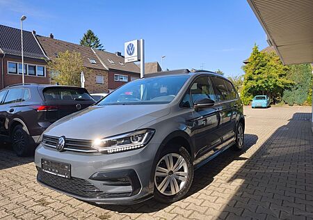 VW Touran Volkswagen Highline R-Line,PANO,AHK,Kessy,7-Sitzer