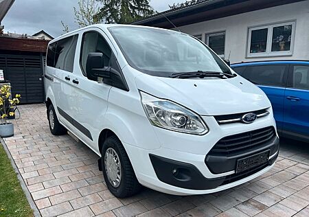 Ford Transit Custom 9 Sitzer