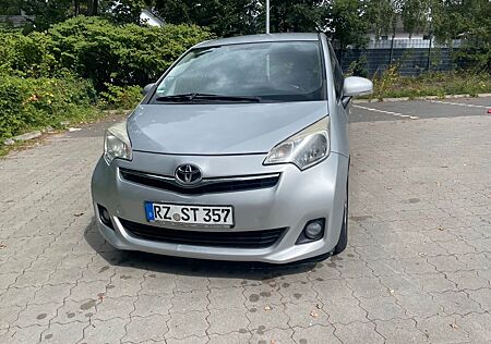 Toyota Verso-S 1,4 TÜV NEU KLIMA