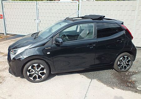 Toyota Aygo (X) Aygo -play Team D