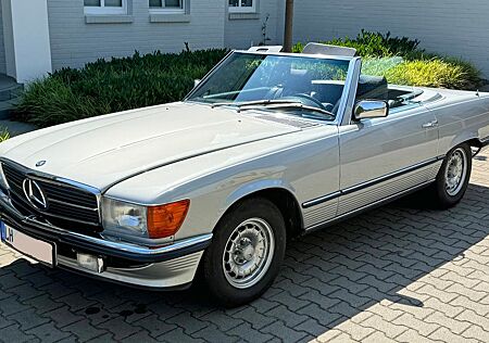 Mercedes-Benz SL 380 380 SL Roadster (R107) Bj. 1984 mit H-Zulassung