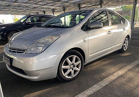 Toyota Prius 1.5-l-VVT-i -