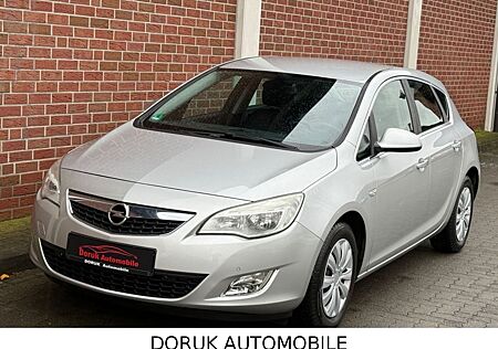 Opel Astra J Cosmo*LEDER*NAVI*TEMPOMAT*EURO5*TOP