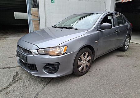 Mitsubishi Lancer Sportback Basis