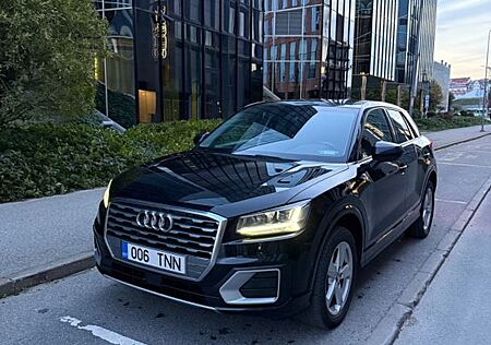Audi Q2 35 TFSI S tronic design design