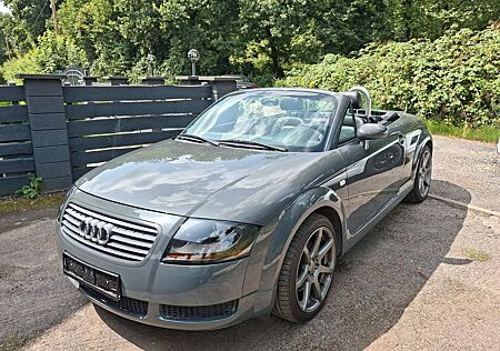 Audi TT Roadster 8N