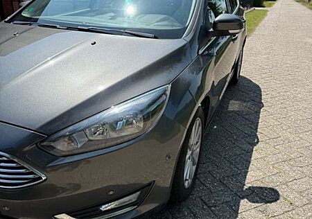 Ford Focus 1,0 EcoBoost 74kW Titanium Titanium