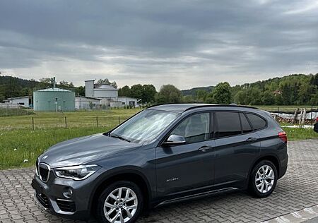 BMW X1 xDrive20d Sport Line - 185.700 km - EZ 08/17
