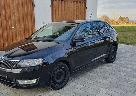 Skoda Rapid 1.2 TSI 81kW joy Spaceback