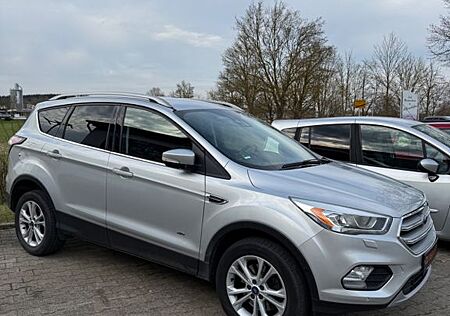 Ford Kuga 2,0 TDCi 4x4 110kW Titanium PowerShift ...