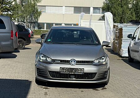 VW Golf Volkswagen VII Lim. GTD~BMT~AUT~ACC~LEDER~NA~SITZ~PDC