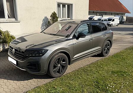 VW Touareg Volkswagen R-Line 4Motion PANO ACC KAMERA AHK NAVI