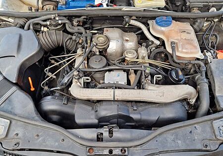 VW Passat Volkswagen 2.5 V6 TDI