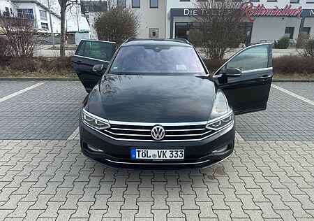 VW Passat Volkswagen 2.0 TDI SCR 140kW DSG Comfortl. Varia...