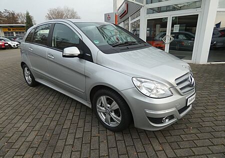 Mercedes-Benz B 160 BlueEfficiency Klima/Bluetooth/Licht-AT