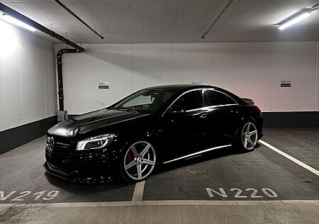 Mercedes-Benz CLA 45 AMG !BREITBAU! !TÜV NEU!