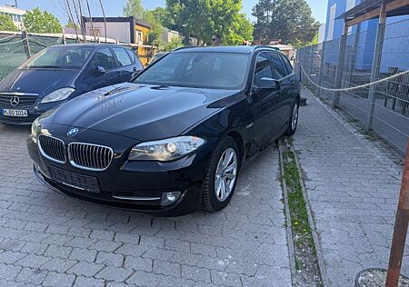 BMW 520 Touring d -- Automatik--Standheizung--