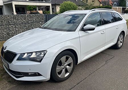 Skoda Superb 1.6 TDI Ambition Combi Ambition